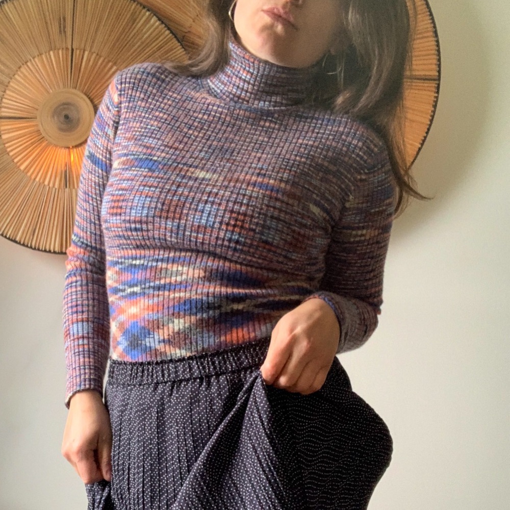 psychedelic rib-knit turtleneck